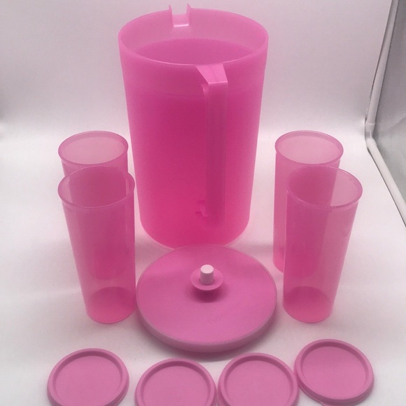 Tupperware Jumbo Jug and 4 Wonder Tumblers Set. - Picture 2 of 16